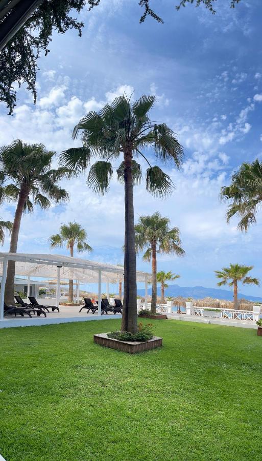 Residence Saranda International Экстерьер фото
