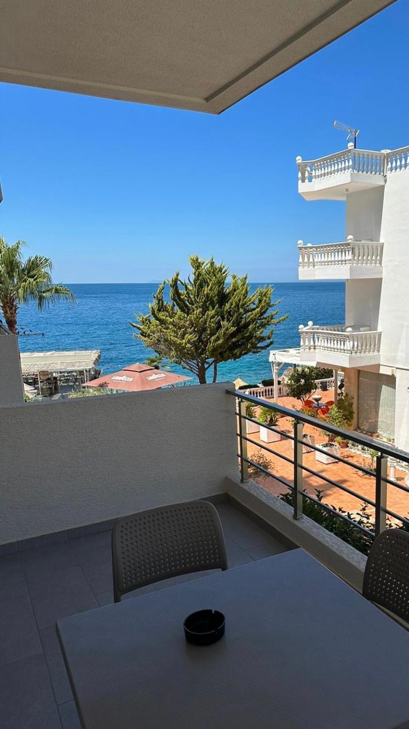 Residence Saranda International Экстерьер фото